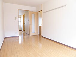 ウィステリアコート 103 1階ワンルームのリビング/ダイニング