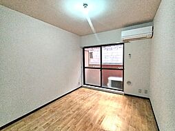 千曲ハイム 101 1階ワンルームのリビング/ダイニング