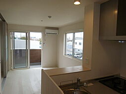 カーサ　ルミノサ　ドゥーエ 102 1階1LDKのリビング/ダイニング