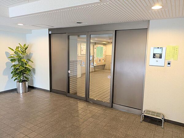 エントランス
