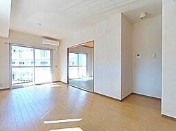 第5大寿マンション 201 2階2LDKのリビング/ダイニング