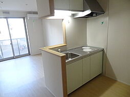 プリムローズ野崎 2階1LDKのリビング/ダイニング