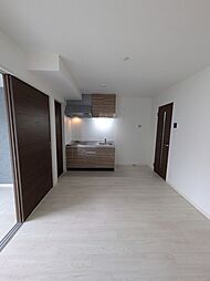 シャルム鶴橋 102 1階1LDKのリビング/ダイニング