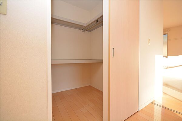 apartment 群馬県伊勢崎市野町165-3
野町の賃貸情報を見る
物件地図