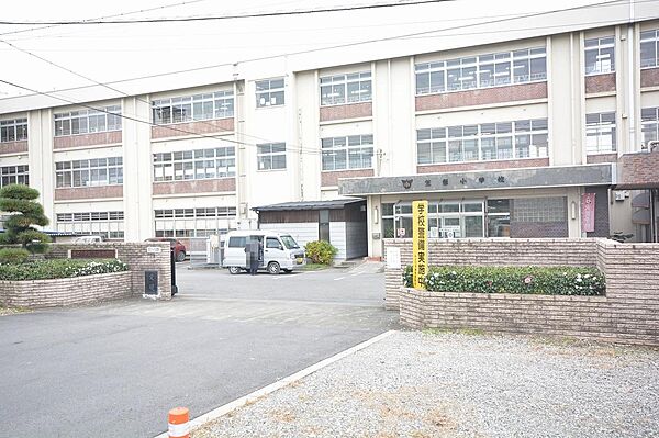 画像4:笠懸小学校(920m)
