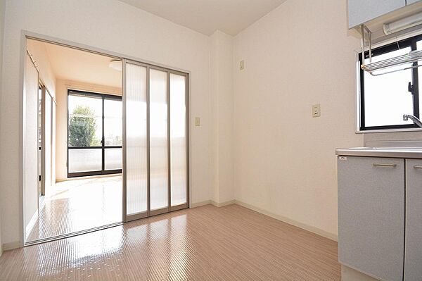 apartment 群馬県伊勢崎市香林町1丁目119-1
香林町の賃貸情報を見る
物件地図