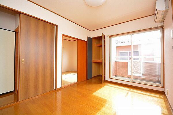 apartment 群馬県みどり市笠懸町鹿4262-21
笠懸町鹿の賃貸情報を見る
物件地図