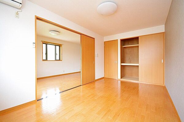 apartment 群馬県みどり市大間々町大間々176-2
大間々町大間々の賃貸情報を見る
物件地図