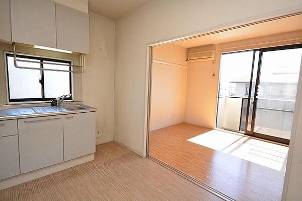 apartment 群馬県みどり市笠懸町阿左美602-6
笠懸町阿左美の賃貸情報を見る
物件地図