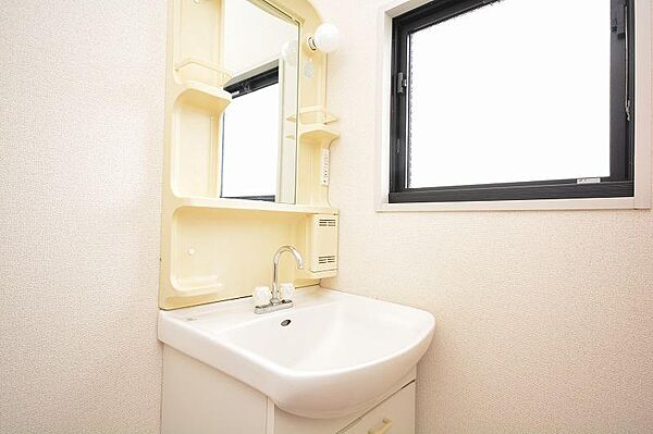 apartment 群馬県みどり市笠懸町阿左美602-9
笠懸町阿左美の賃貸情報を見る
物件地図