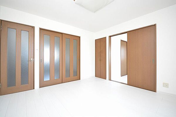 apartment 群馬県桐生市新里町新川3517-10
新里町新川の賃貸情報を見る
物件地図