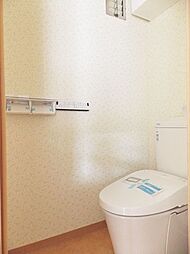 [トイレ] ■温水洗浄便座でいつもキレイにお使いいただけます