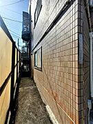 マンション入口通路