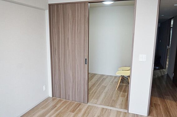 洋室約４帖はリ...