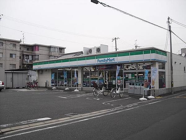 画像7:ファミリーマート東大阪三島店まで898m