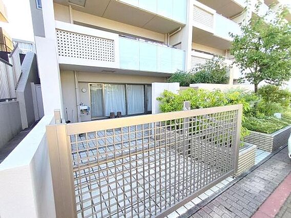 専用駐車場・テ...