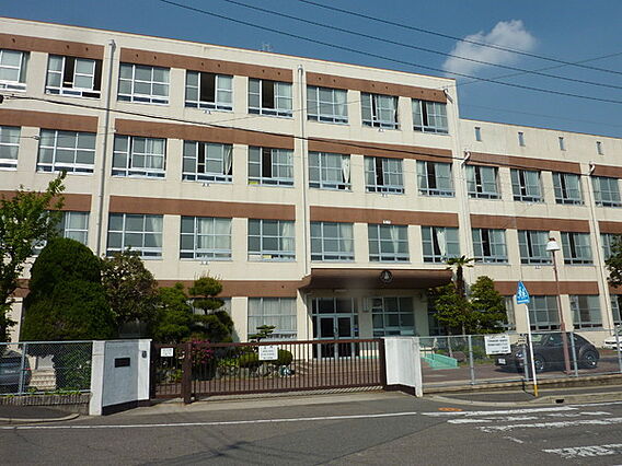 名古屋市立表山...