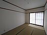 和室：南東側6帖和室にもバルコニーあり！