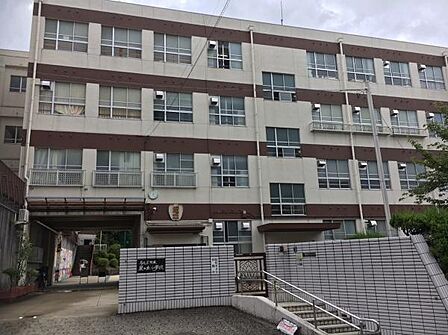 名古屋市立星ケ丘小学校まで210m