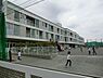 周辺：逗子市立逗子小学校まで950m