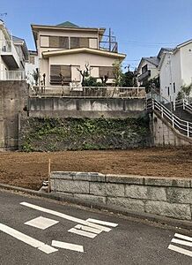 外観:2路線利用可能の立地。周囲に高い建物が建つリスクが低く、良好な住環境が守られている第1種低層住居専用地域内です。 外観:2路線利用可能の立地。周囲に高い建物が建つリスクが低く、良好な住環境が守られている第1種低層住居専用地域内です。