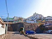 横浜市立稲荷台小学校まで750m