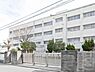 周辺：横浜市立市場中学校まで300m