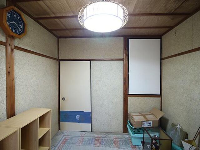 室内 向日市物集女町出口