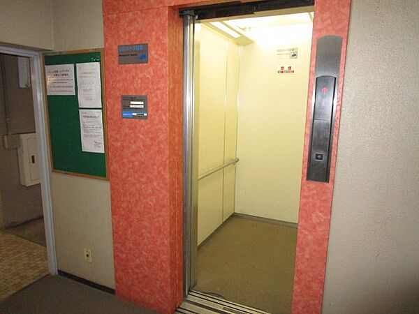 画像17:エレベーター付です