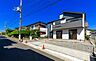 その他：「マイホームの喜びを感じる陽当たりの良さ・開放感」マイホームを持つ幸せを存分に感じる陽当たり、開放感。憧れのマイホームに相応しい美しく映える外観です。