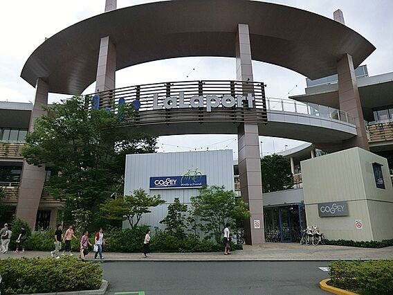 ららぽーと横浜...