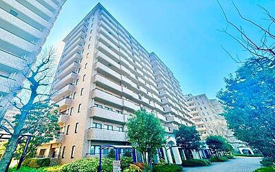 外観：《外観》　■ここから一つ一つ思い出を紡いでいく。マイホームはいつも家族の歴史とともにあります。