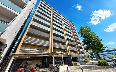 外観：《外観》　ここから一つ一つ思い出を紡いでいく。マイホームはいつも家族の歴史とともにあります。