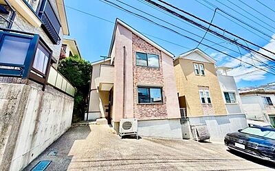 外観:《外観》 ■ここから一つ一つ思い出を紡いでいく。マイホームはいつも家族の歴史とともにあります。 外観:《外観》 ■ここから一つ一つ思い出を紡いでいく。マイホームはいつも家族の歴史とともにあります。