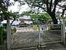 周辺：永野幼稚園まで636m、子どもたちの豊かな想像力と円満な社会性を育てる保育を行っています。未就園児保育・預かり保育・水曜日のみ希望者には給食