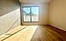 子供部屋：《子供部屋》　■机とべットを入れても十分な広さ。。お子様の勉強部屋に。