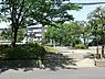 周辺：寺尾台第二公園まで1009m、子どもが走り回れる広さの公園です。明るく開けているので、日向ぼっこも気持ちいいです。