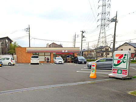 セブンイレブン横浜恩田町店まで1421m