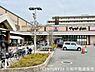 周辺：マツモトキヨシ洛南店まで650m、営業時間：9：00～21：00■広々駐車場・自転車・バイク利用可■複数店舗（薬局・百均等）併設■久世橋通りの交差点すぐ