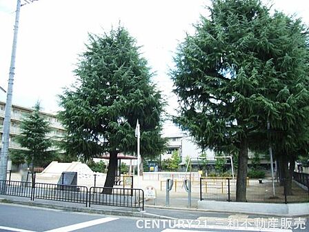 辰巳公園まで775m