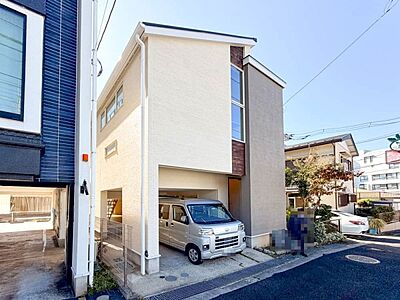 外観：この家からスタートする「新しいライフスタイル」はご家族にとって大切で貴重な時間。少しでも豊かに、そして快適に…そんな理想の暮らしを叶えてくれるお家になるはずです。