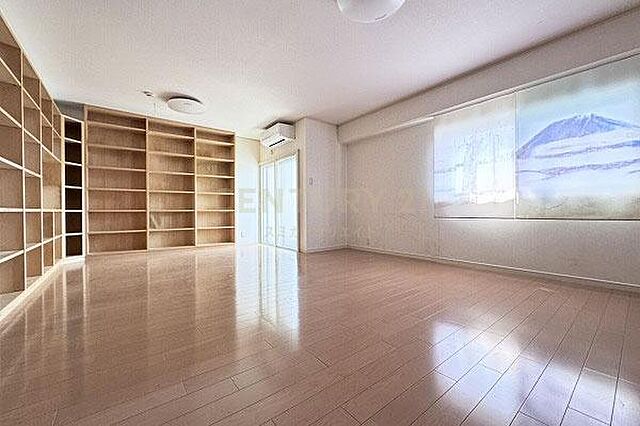 リビング/ダイニング 目黒区下目黒4丁目1-16