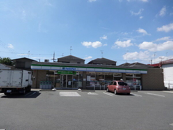 画像3:ファミリーマート河内長野錦町店まで692m