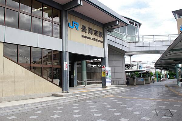画像30:長岡京駅(JR 東海道本線)まで649m