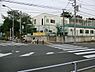 周辺：白根幼稚園まで732m、昭和38年設立。心のやさしい子、がんばる子、情操豊かな子供の育成は、建学以来の精神です。