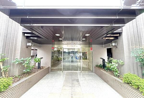 エントランスを拡大表示