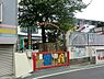 周辺：ゆりかご幼稚園まで732m、幼保連携認定こども園だから、教育も保育も安心です。さらに、各分野のスペシャリストによる教育を実践しています。