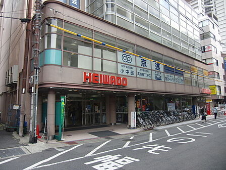 くさつ平和堂まで800m、【営業時間】9:30～21:00(1階食品売り場のみ)　9:30～20:00(地下、2階以上)