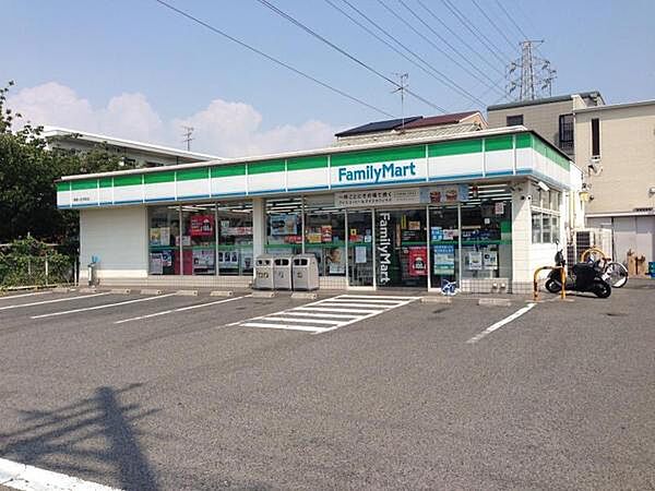 画像26:ファミリーマート堺緑ケ丘中町店まで609m