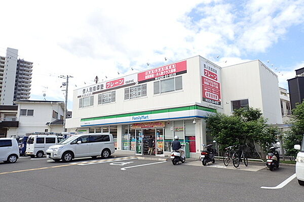 画像24:ファミリーマート和泉府中町一丁目店まで767m